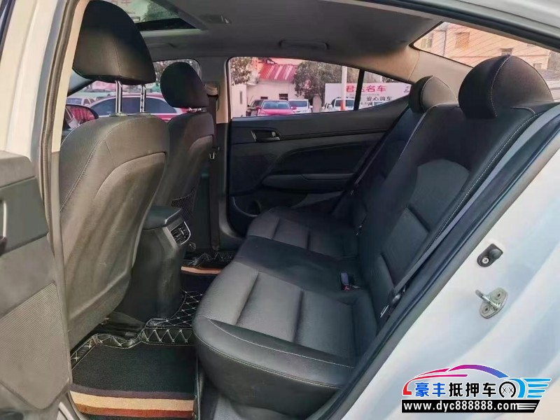 19年现代领动轿车抵押车出售