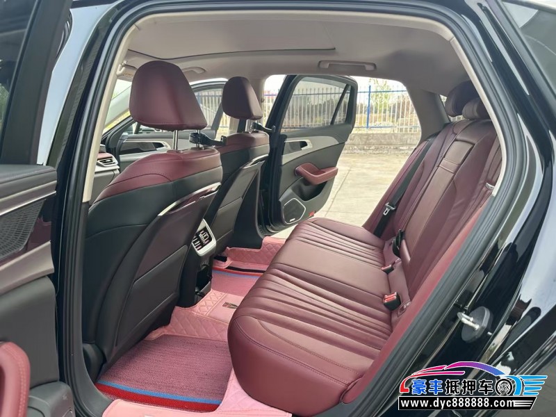 23年红旗H5轿车抵押车出售