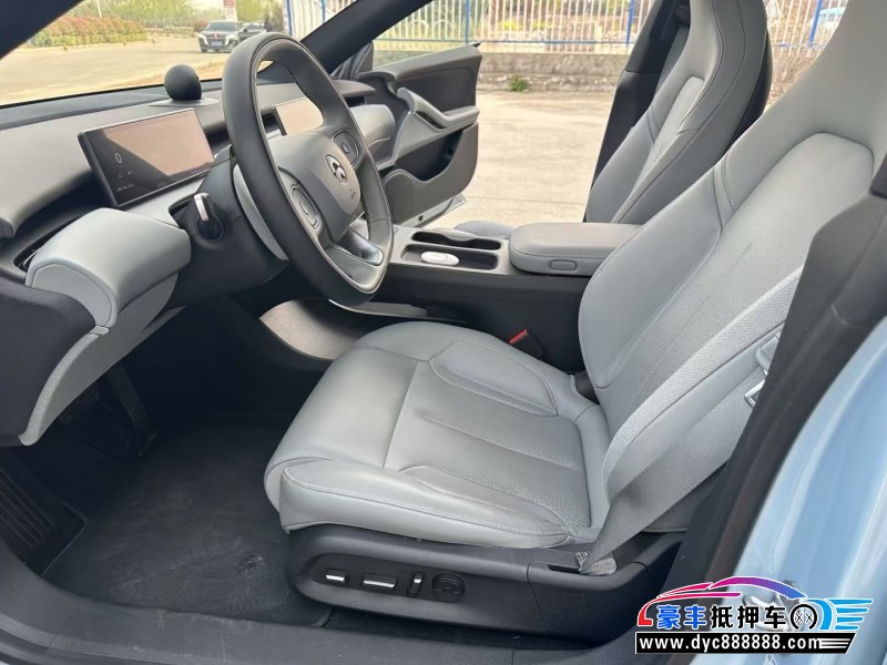 24年蔚来ET5轿车抵押车出售