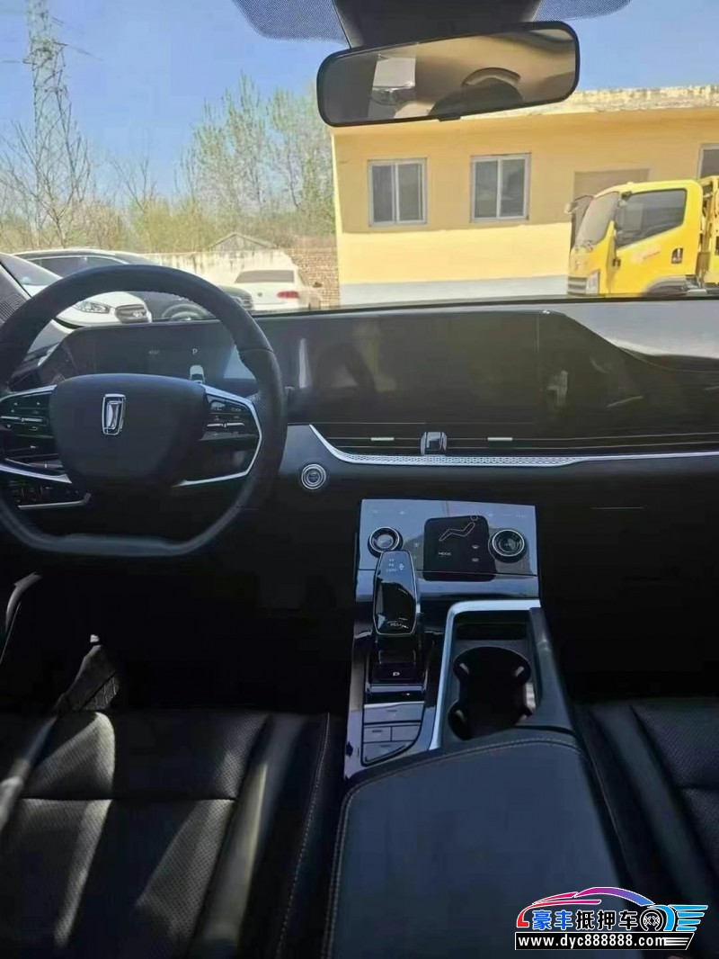 23年奔腾B70轿车抵押车出售