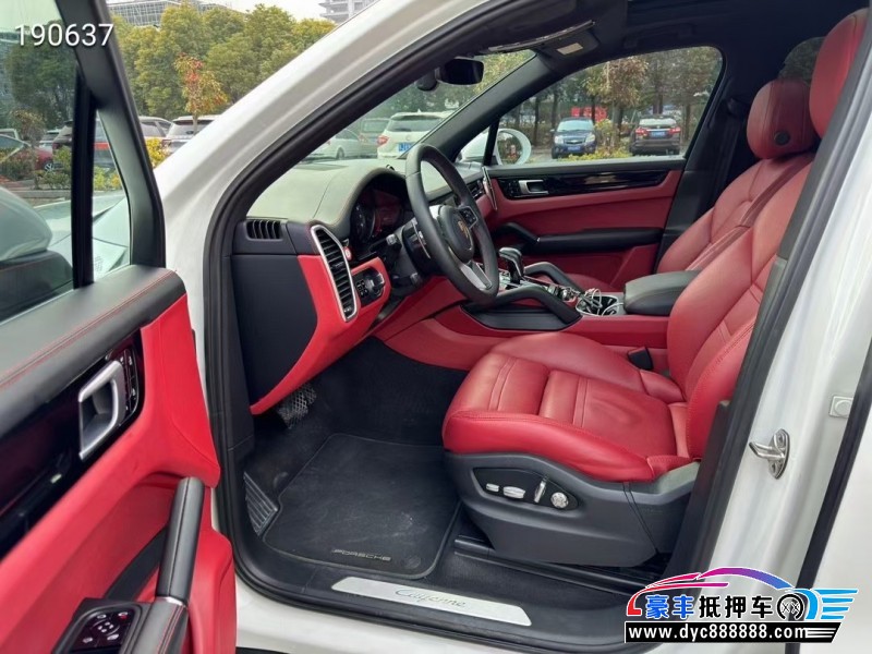 20年保时捷卡宴轿车抵押车出售