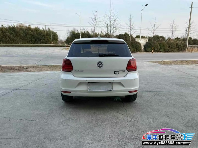 15年大众polo轿车抵押车出售