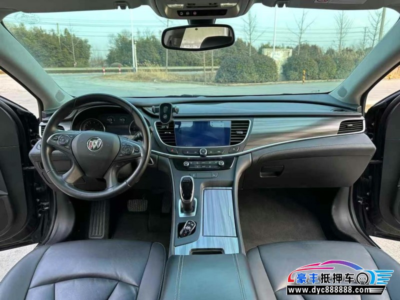 22年别克君越轿车抵押车出售