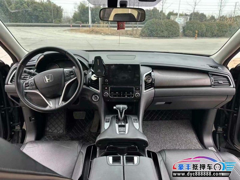 21年本田冠道轿车抵押车出售