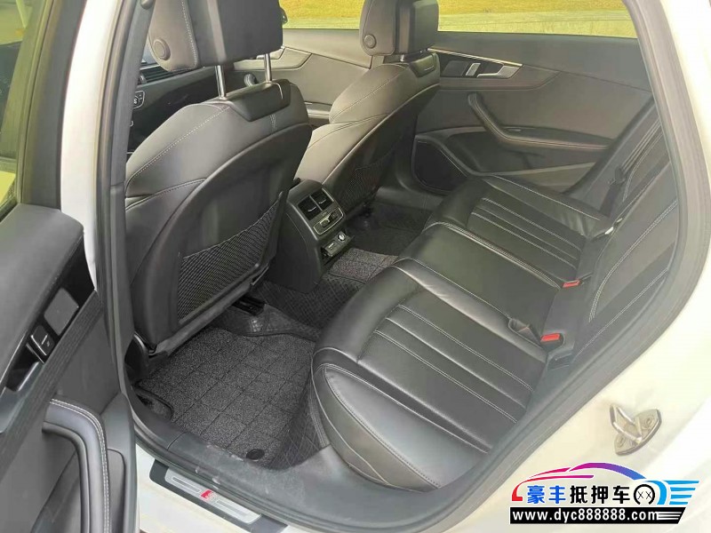 24年奥迪A4L轿车抵押车出售