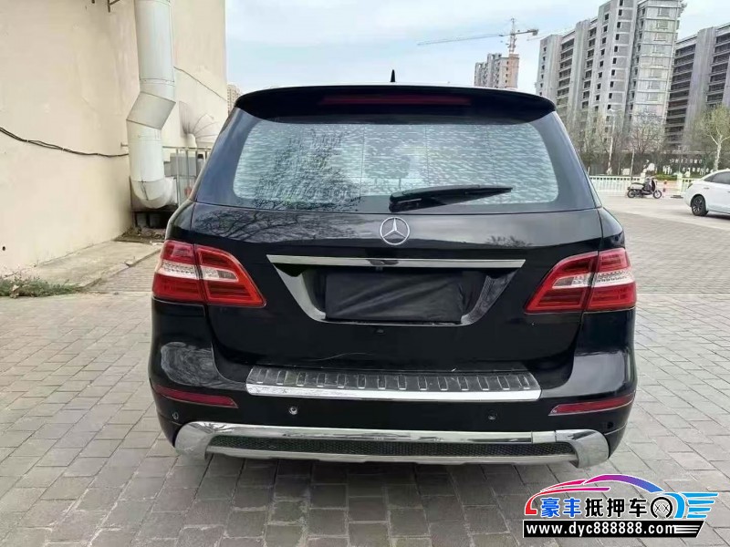 13年奔驰ML轿车抵押车出售