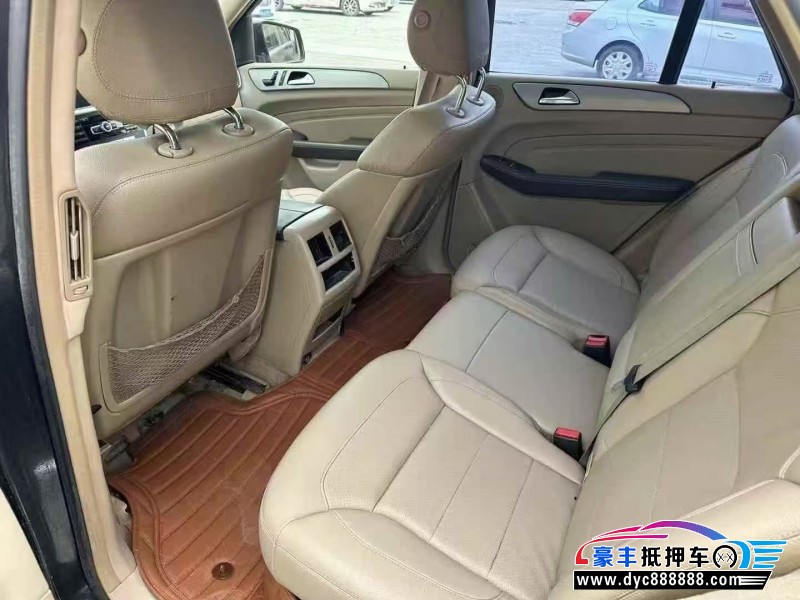 13年奔驰ML轿车抵押车出售