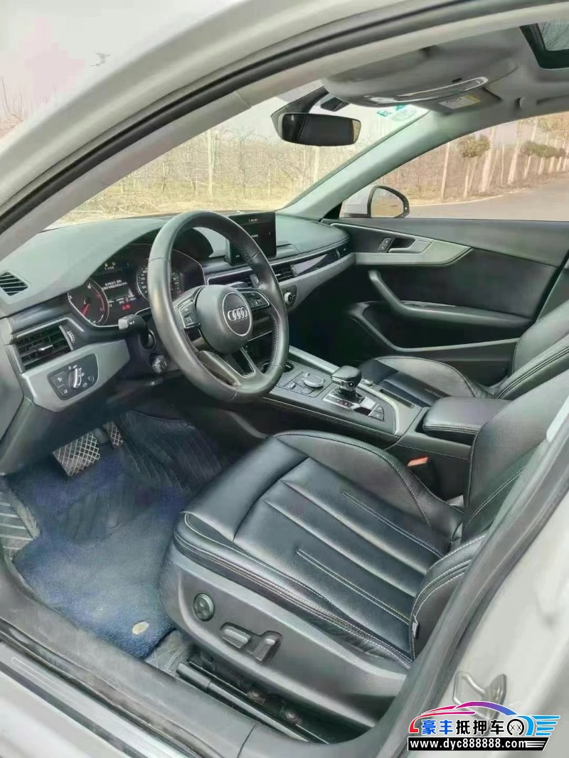 20年奥迪A4L轿车抵押车出售