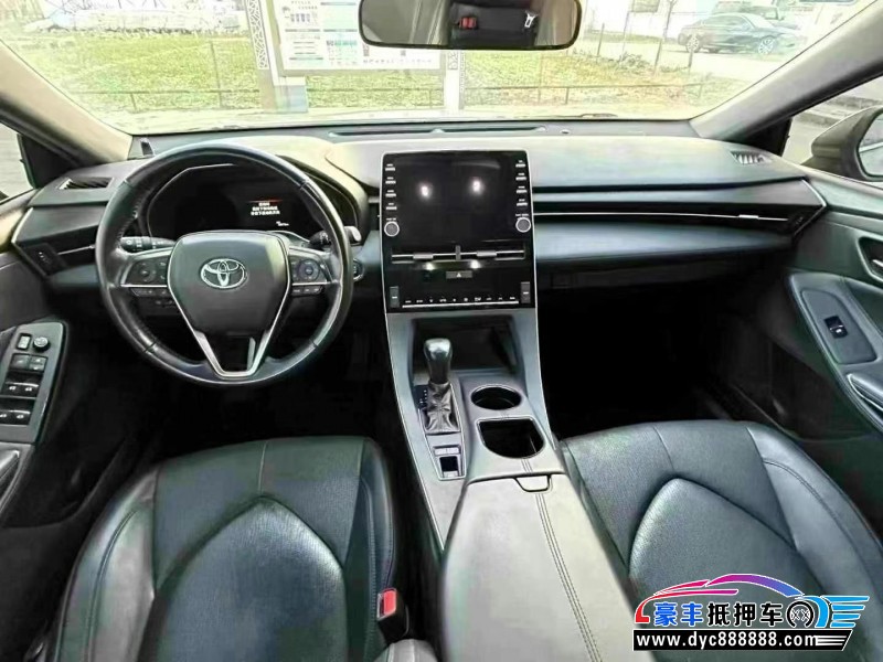 20年丰田亚洲龙轿车抵押车出售