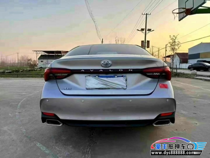 20年丰田亚洲龙轿车抵押车出售