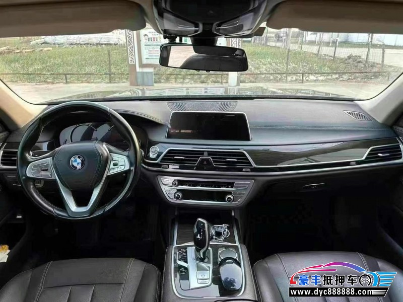 17年宝马7系轿车抵押车出售