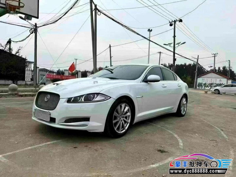 12年捷豹XF轿车抵押车出售