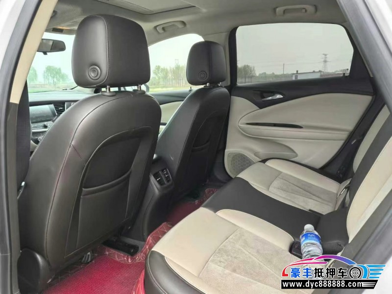 17年别克威朗轿车抵押车出售