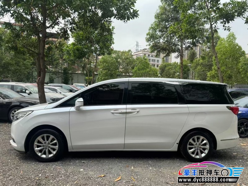 19年别克GL8轿车抵押车出售