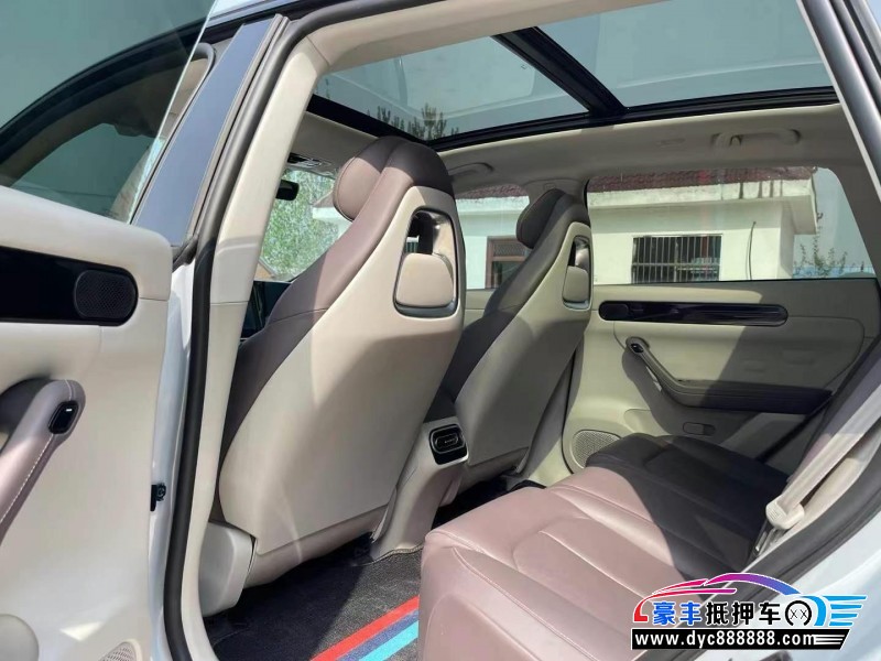 24年零跑C11轿车抵押车出售