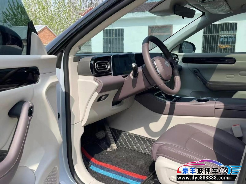 24年零跑C11轿车抵押车出售