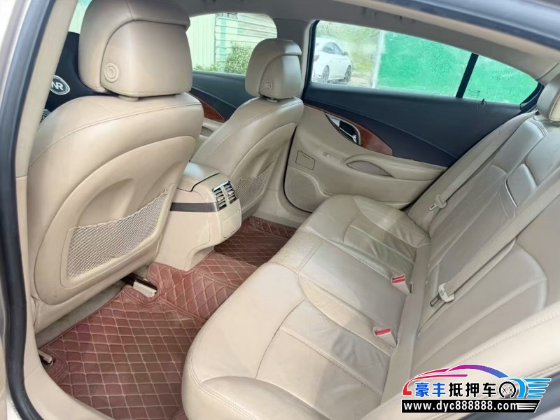 11年别克君越轿车抵押车出售