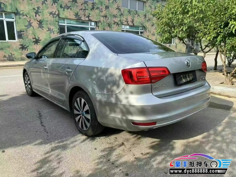 14年大众速腾轿车抵押车出售