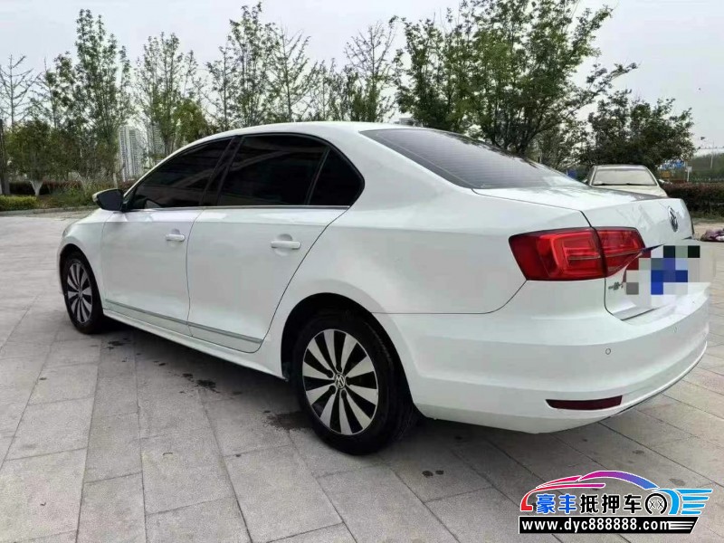 17年大众速腾轿车抵押车出售