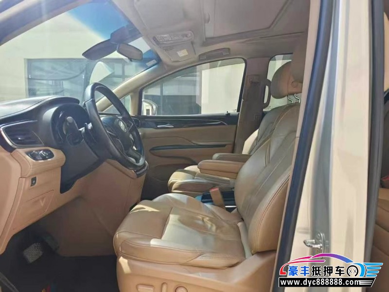 17年别克GL8MPV抵押车出售