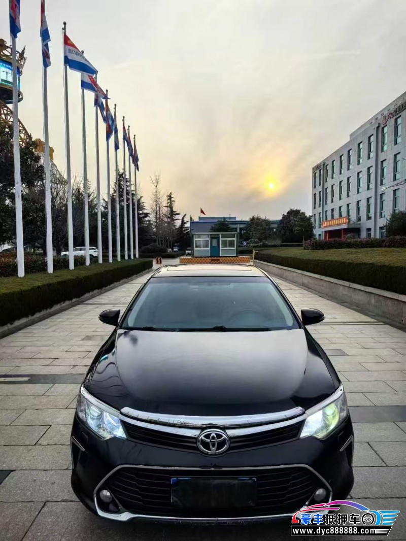 17年丰田凯美瑞轿车抵押车出售