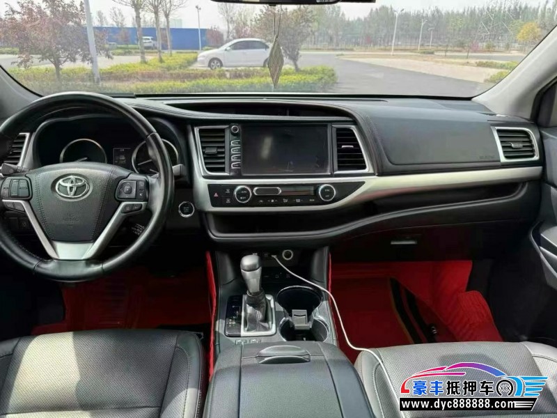 20年丰田汉兰达轿车抵押车出售