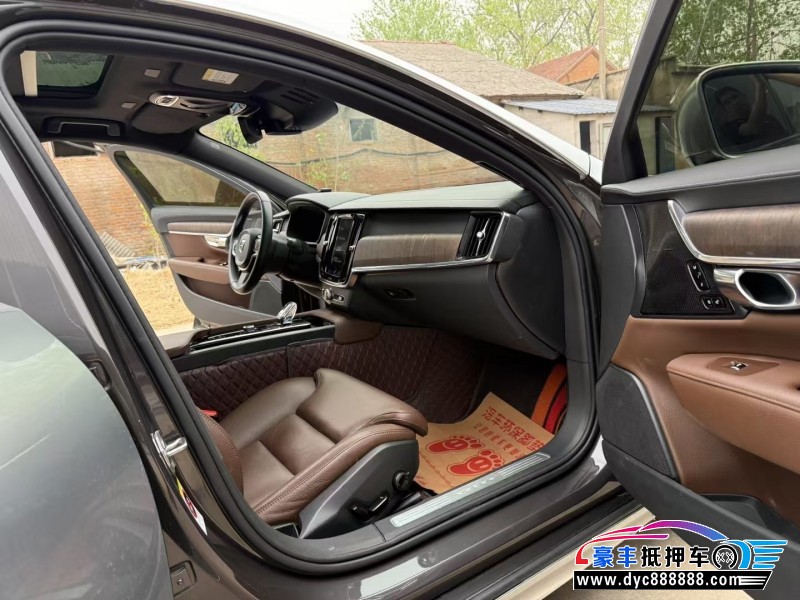 20年沃尔沃S90轿车抵押车出售