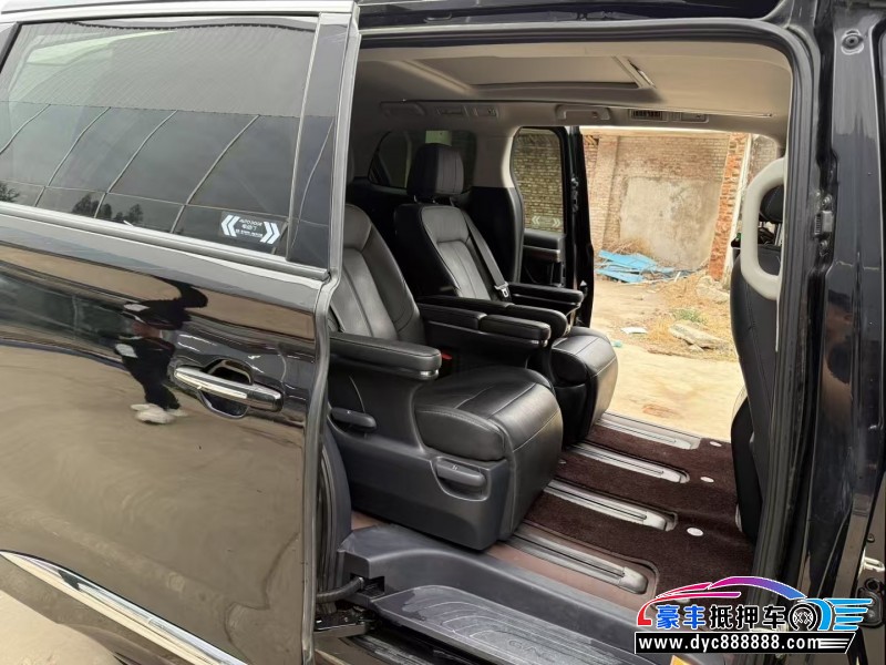 22年传祺M8轿车抵押车出售