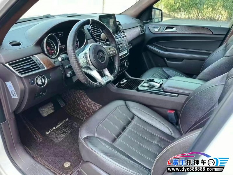 18年奔驰GLS轿车抵押车出售