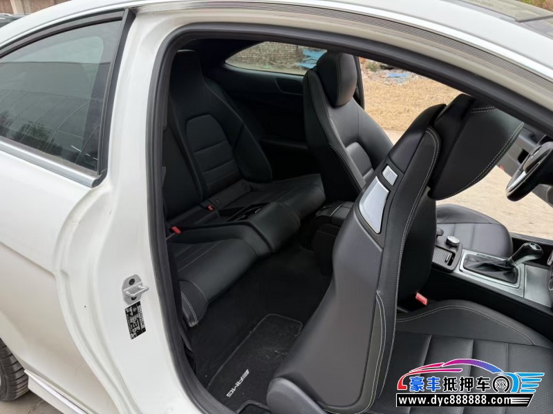 15年奔驰C轿车抵押车出售