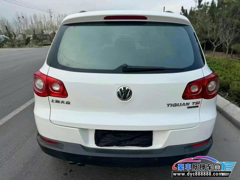 13年大众途观轿车抵押车出售