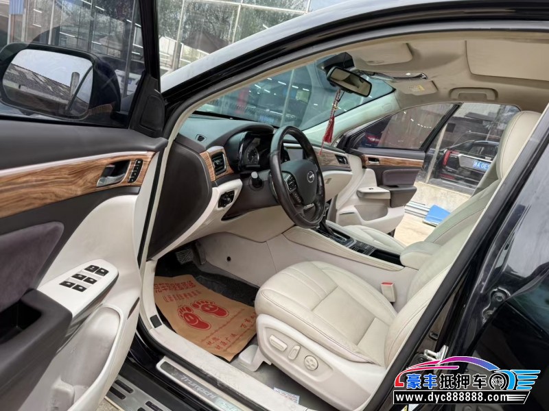 14年大众途观轿车抵押车出售