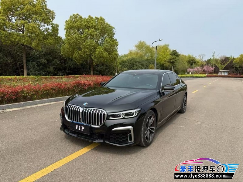 22年宝马7系轿车抵押车出售