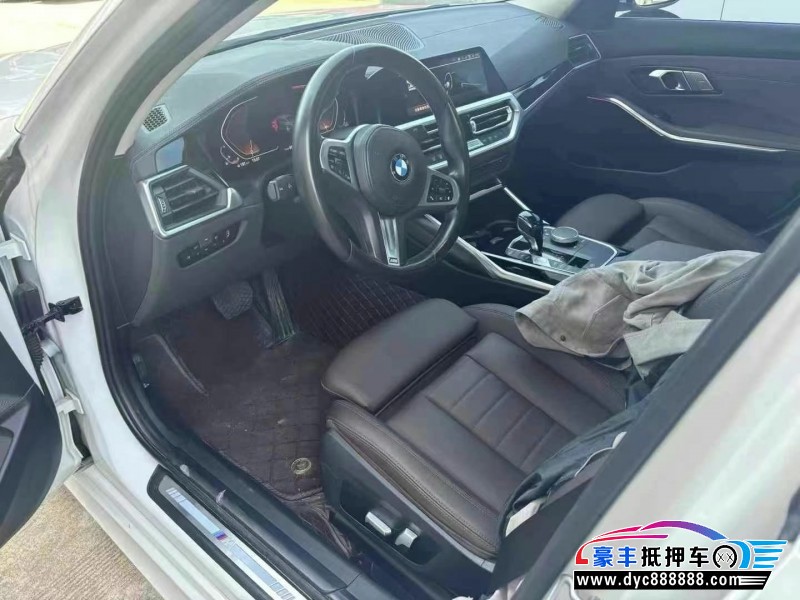 20年宝马3系轿车抵押车出售