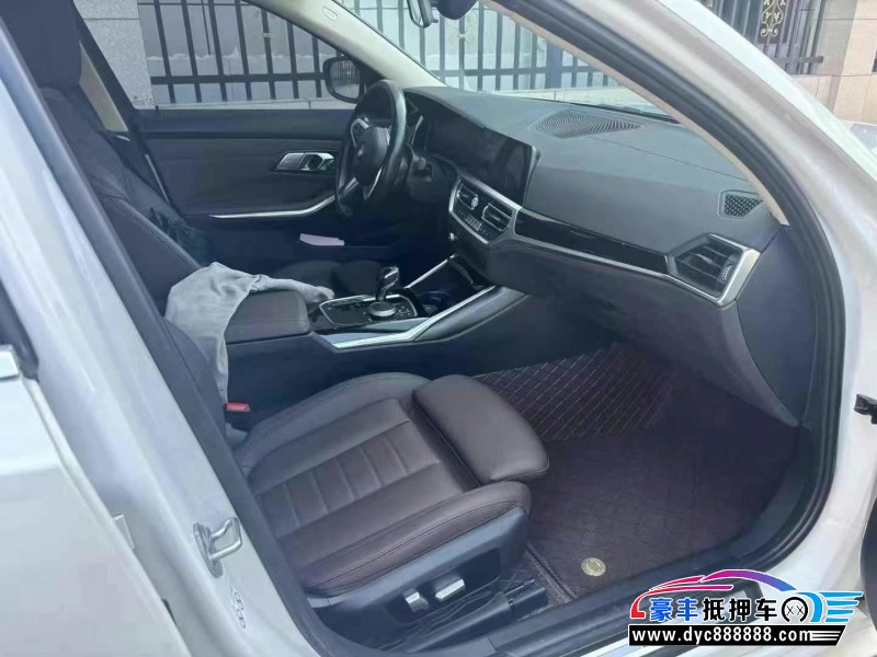 20年宝马3系轿车抵押车出售