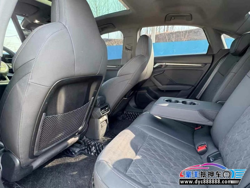 23年奥迪A3轿车抵押车出售