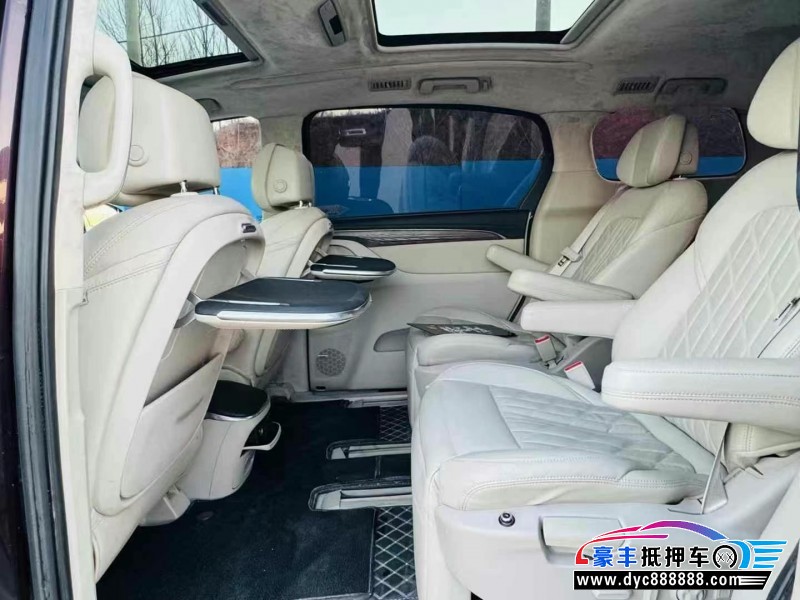 17年别克GL8轿车抵押车出售