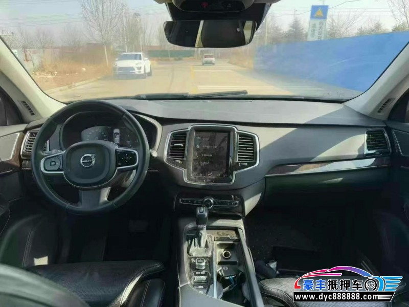 16年沃尔沃XC90轿车抵押车出售