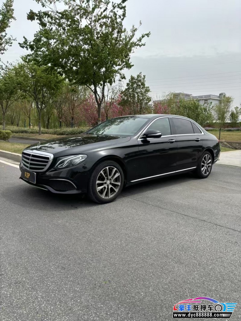 17年奔驰E轿车抵押车出售