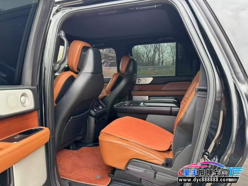 19年林肯领航员轿车抵押车出售