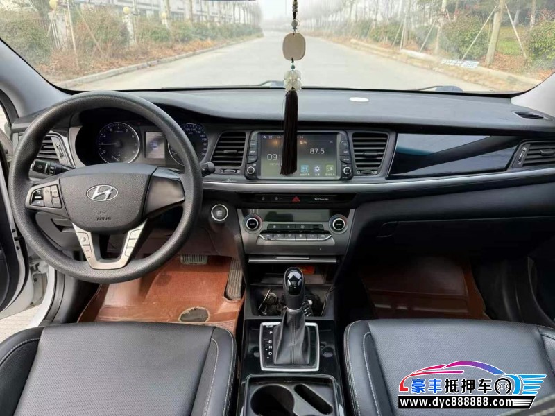 18年现代名图轿车抵押车出售