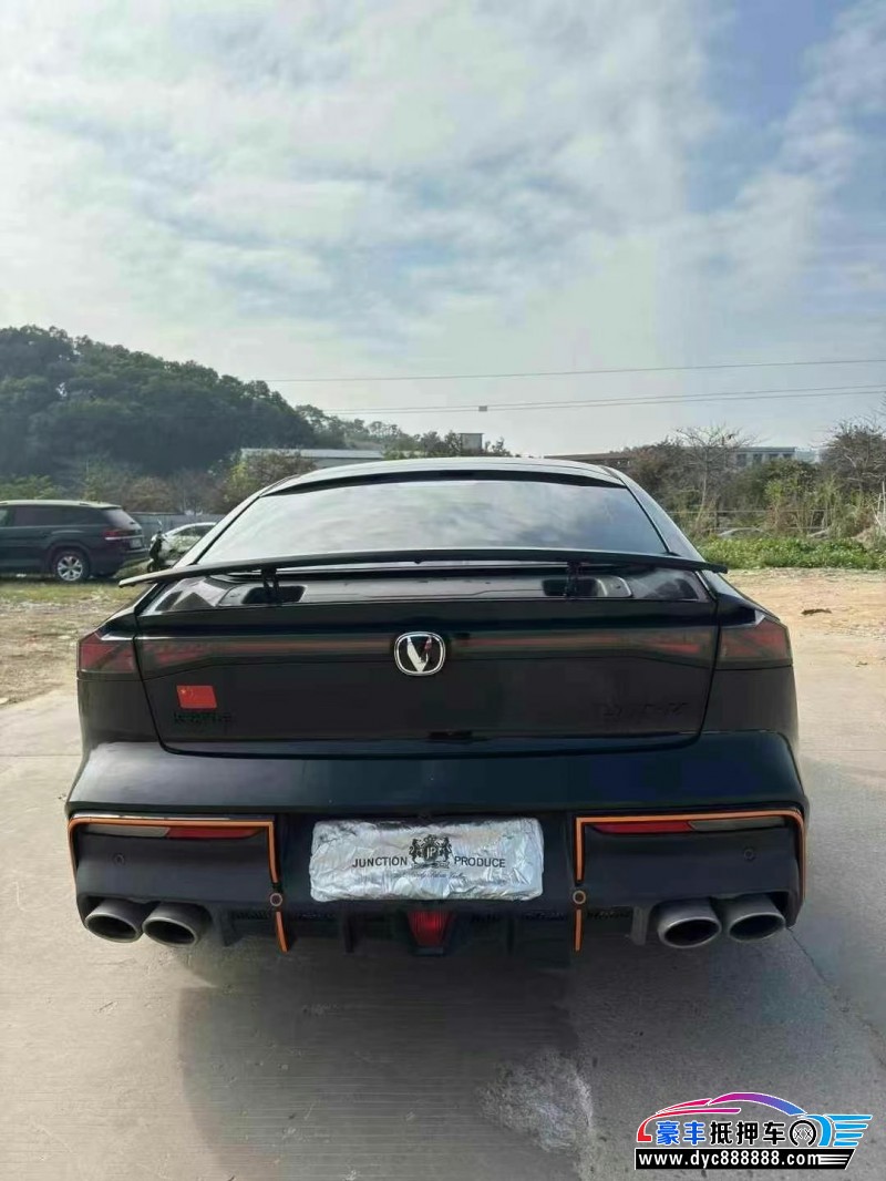 24年长安长安UNI轿车抵押车出售