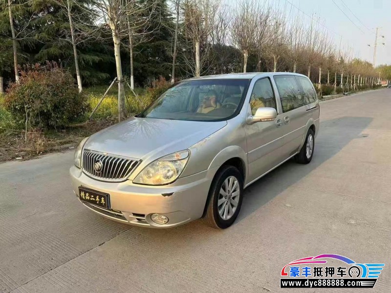 15年别克GL8轿车抵押车出售