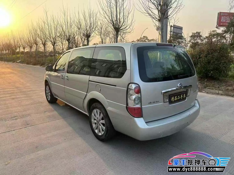 15年别克GL8轿车抵押车出售