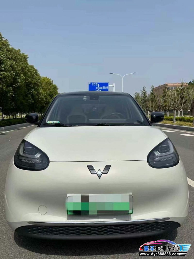 23年五菱缤果轿车抵押车出售