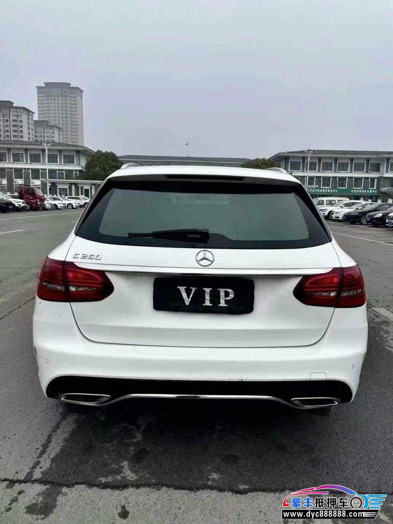 19年奔驰C轿车抵押车出售