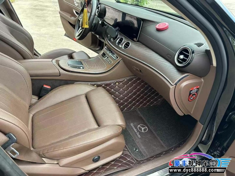 20年奔驰E轿车抵押车出售