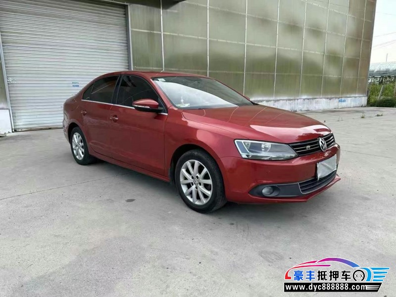 13年大众速腾轿车抵押车出售