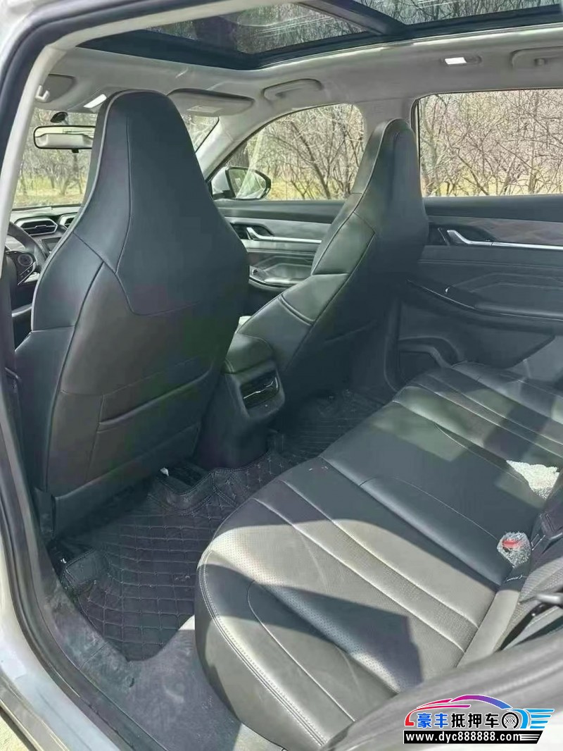 24年东风风神浩瀚轿车抵押车出售