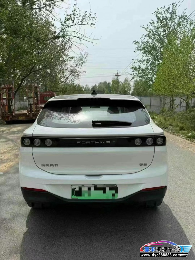 24年东风雷霆轿车抵押车出售